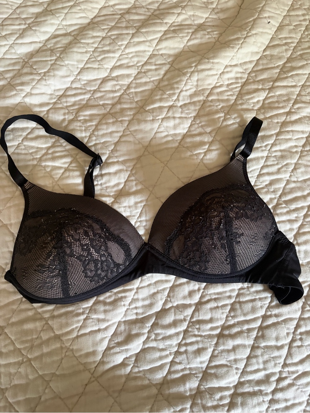 Maidenform Self Expressions 36B Wireless Bra Black Lace Shaping SE9504 Plunge